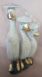 Duck Family Wood Handicrafts with Hat Color White and Gold duck beak